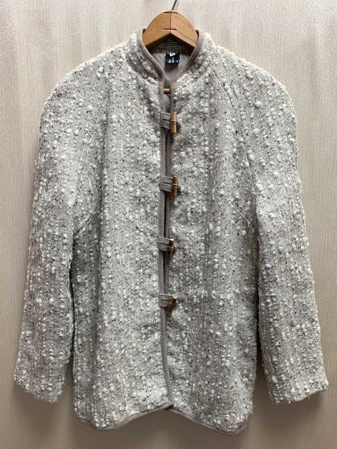 NORM THOMPSON beige cream Pure Wool Boucle Toggle Button Jacket - L