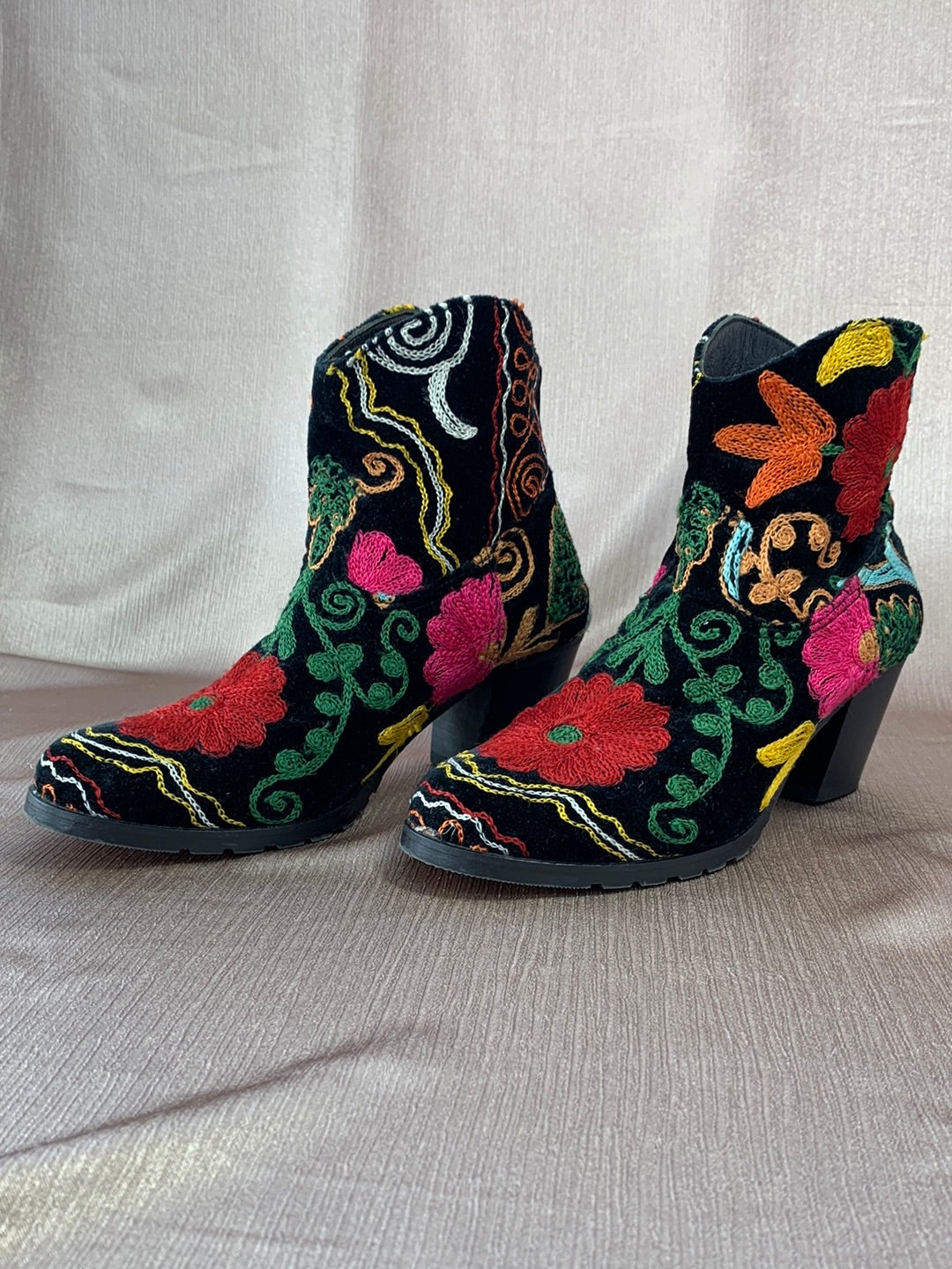 ARTEMIS black multi Velvet Floral Embroidered 2.5" Heel Ankle Boot - 38 (US 7.5)
