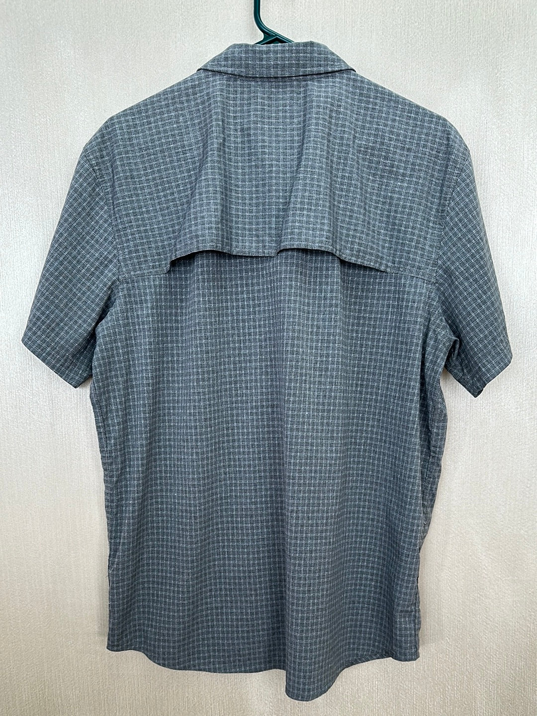 PRANA grey Plaid Vented Button Up Short Sleeve Shirt - Men's L