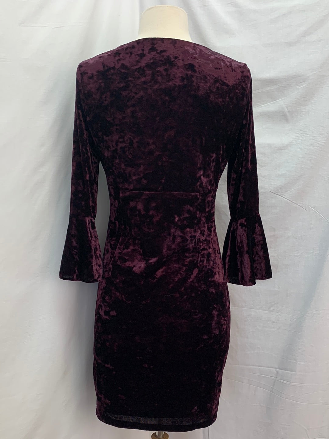 NWT - LAUREN RALPH LAUREN plum 3/4 Bell-Sleeve Crushed Velvet Dress - 6P