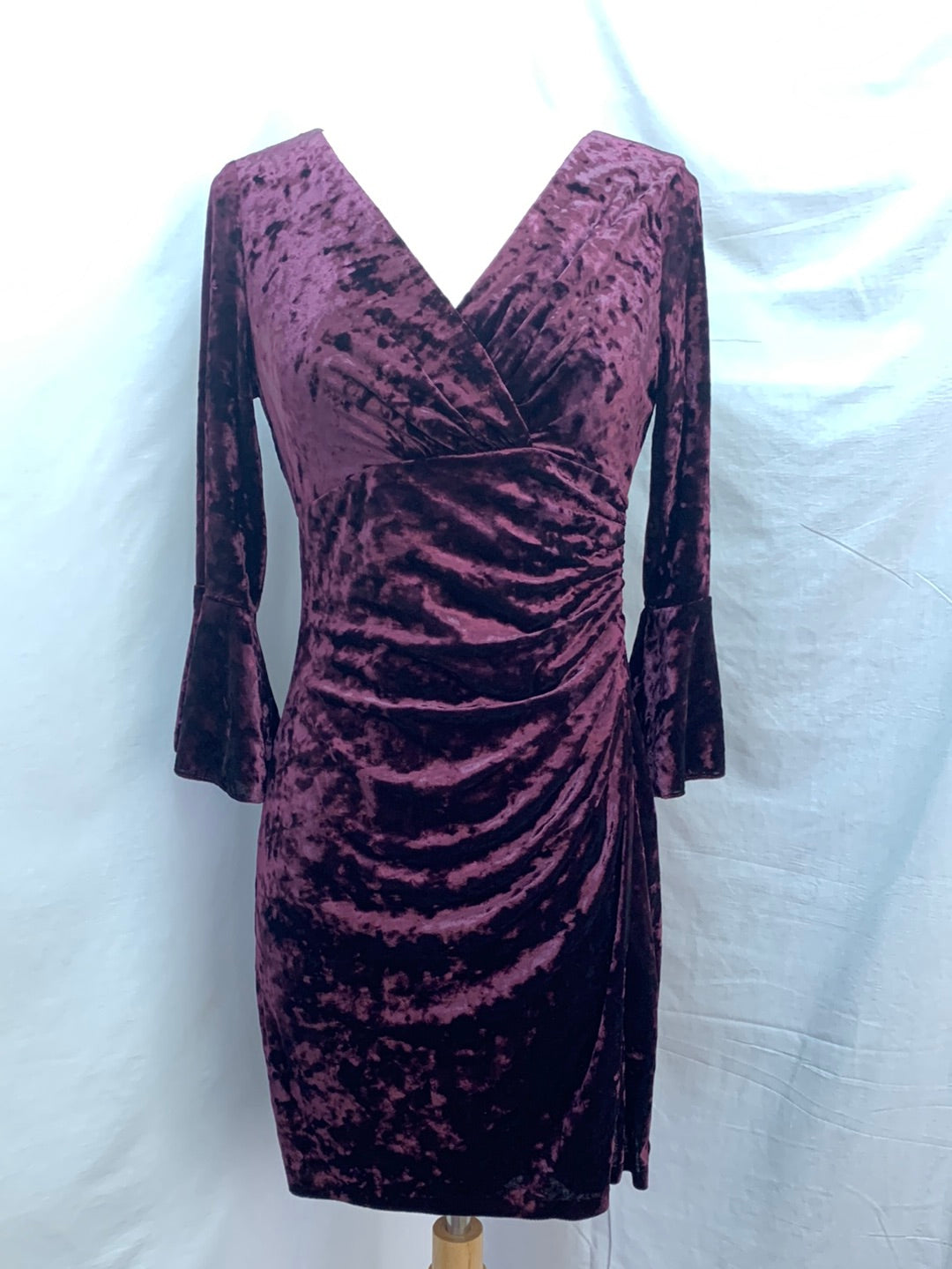NWT - LAUREN RALPH LAUREN plum 3/4 Bell-Sleeve Crushed Velvet Dress - 6P