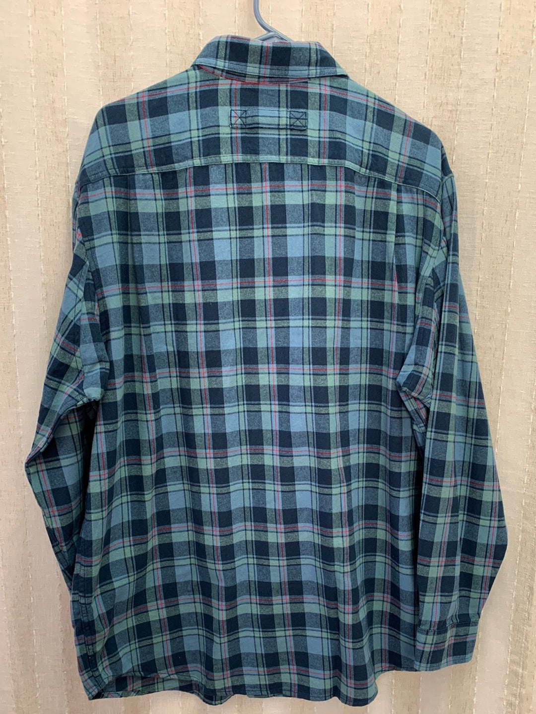 NWT - DULUTH blue plaid Free Swingin' Flannel Relaxed Fit Shirt - Large