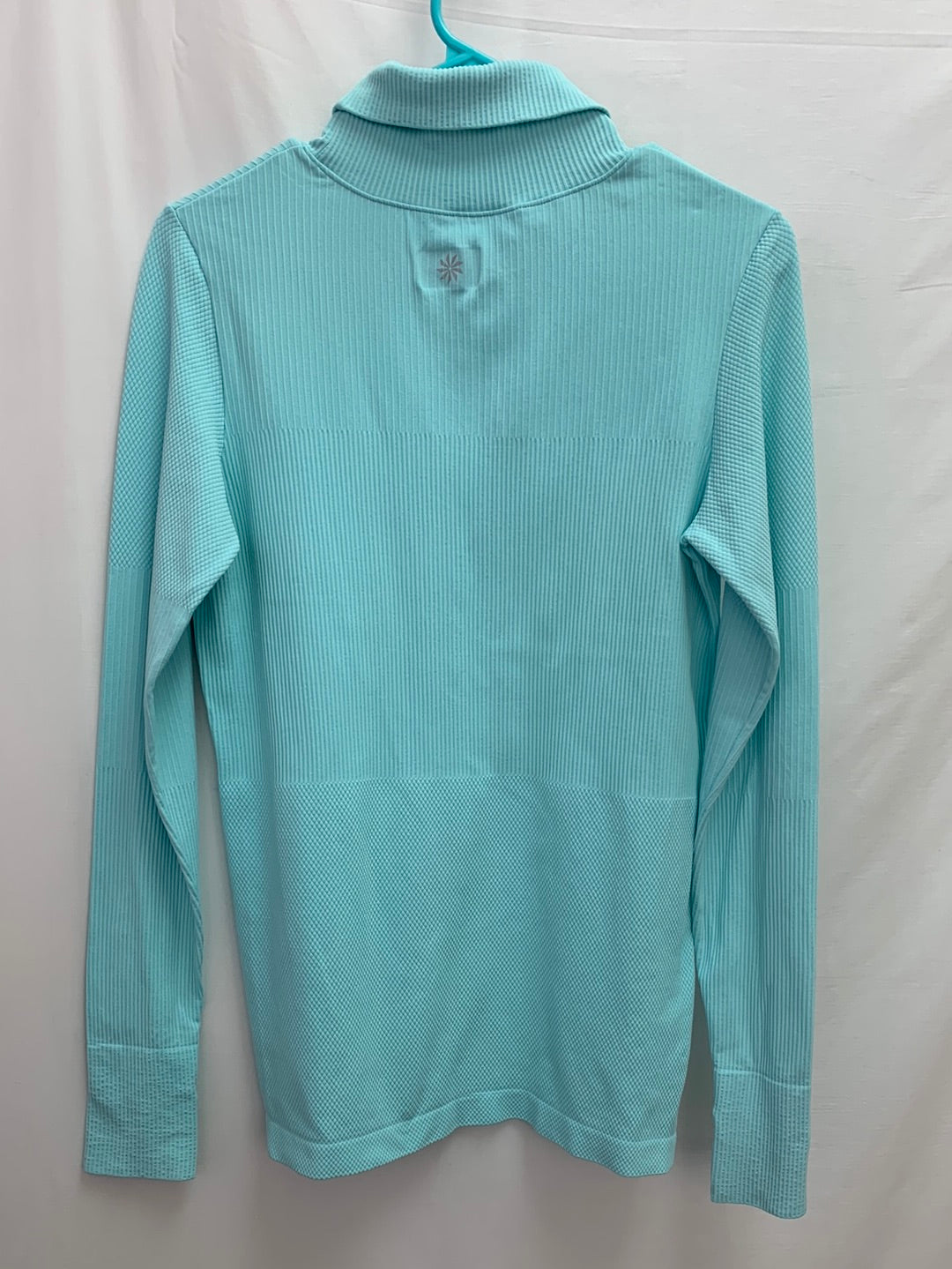 ATHLETA aqua blue Flurry Base Layer 348748 Turtleneck Top - Large