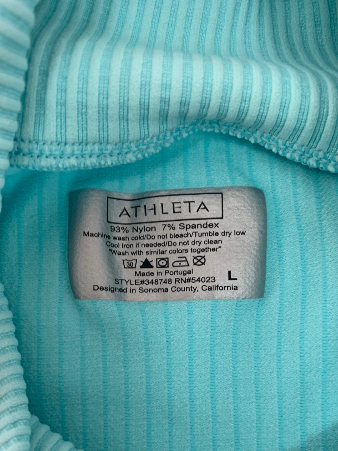 ATHLETA aqua blue Flurry Base Layer 348748 Turtleneck Top - Large