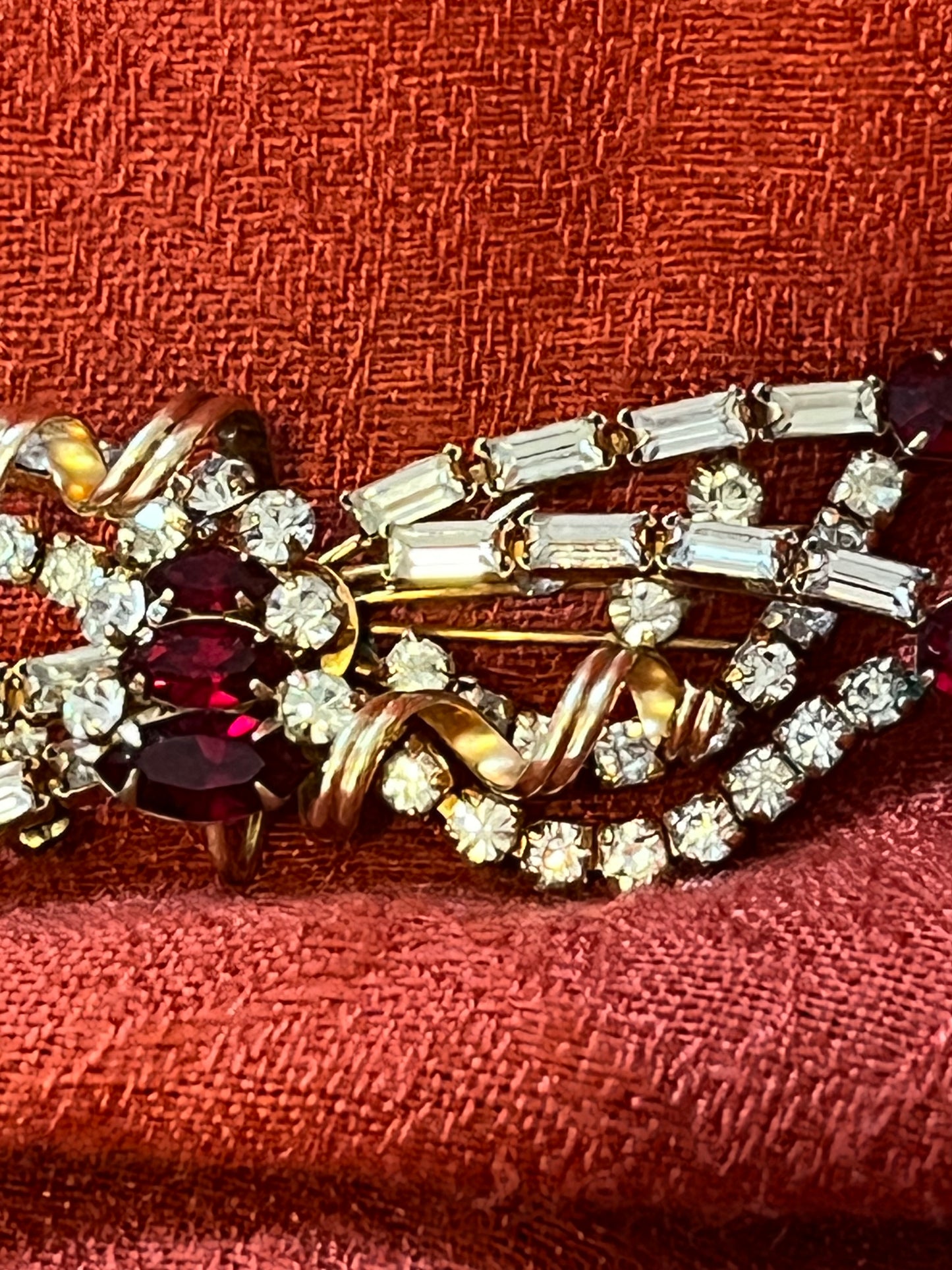 Vintage D'eri Rhinestone and Gold Filled Bow Brooch