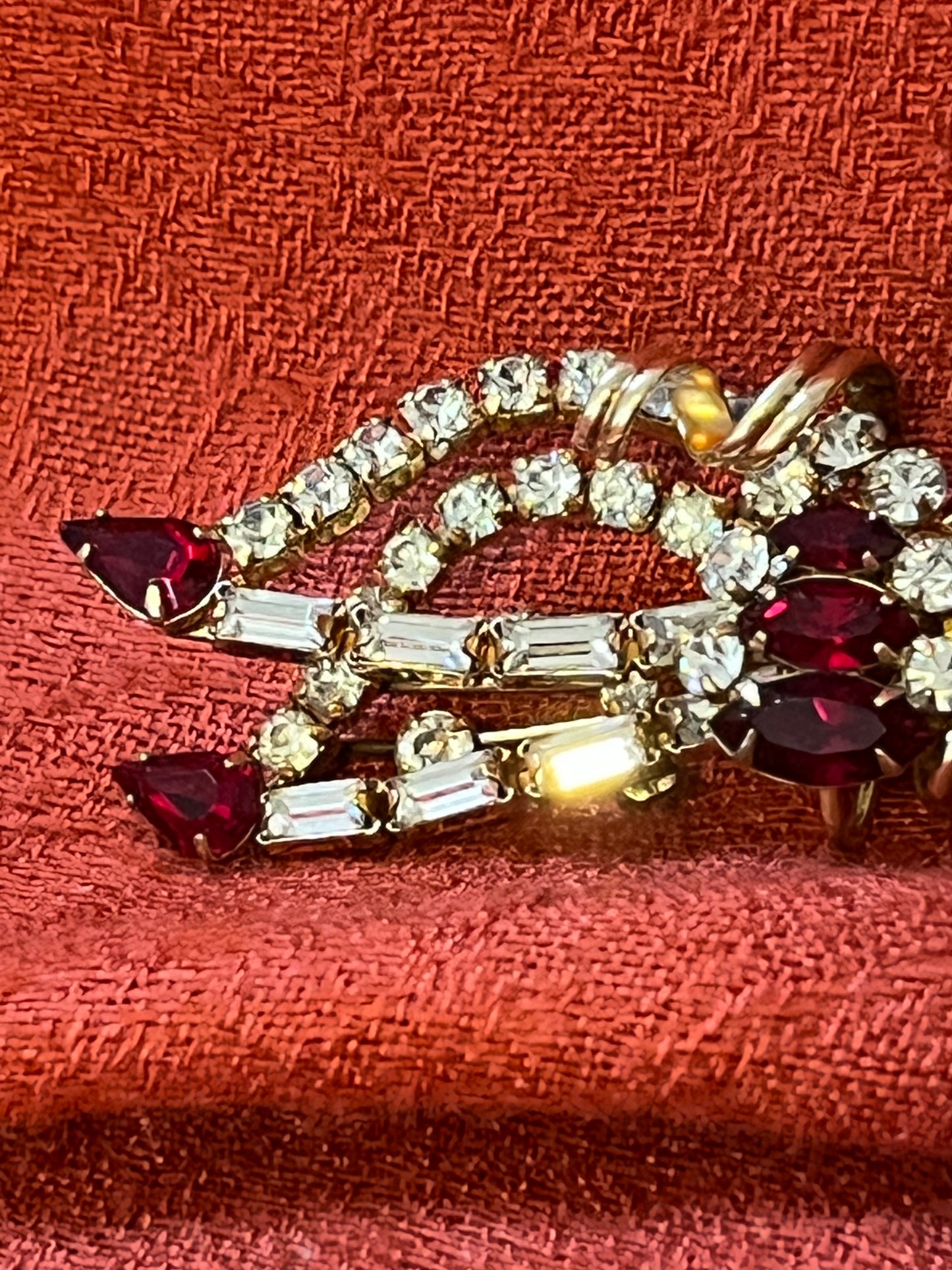 Vintage D'eri Rhinestone and Gold Filled Bow Brooch