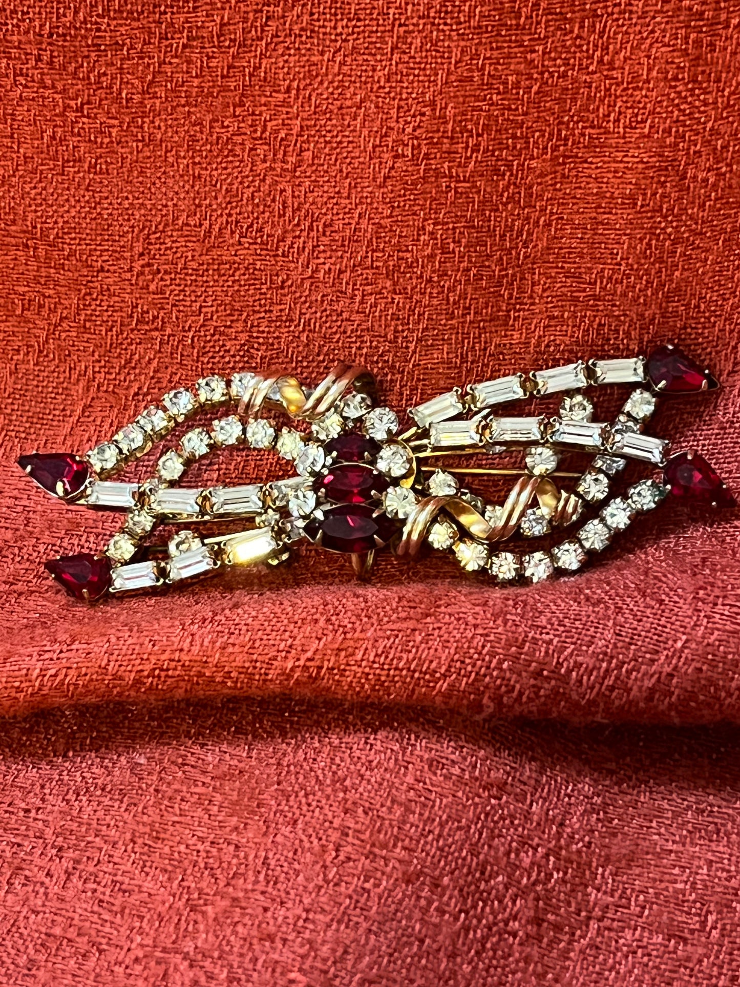 Vintage D'eri Rhinestone and Gold Filled Bow Brooch