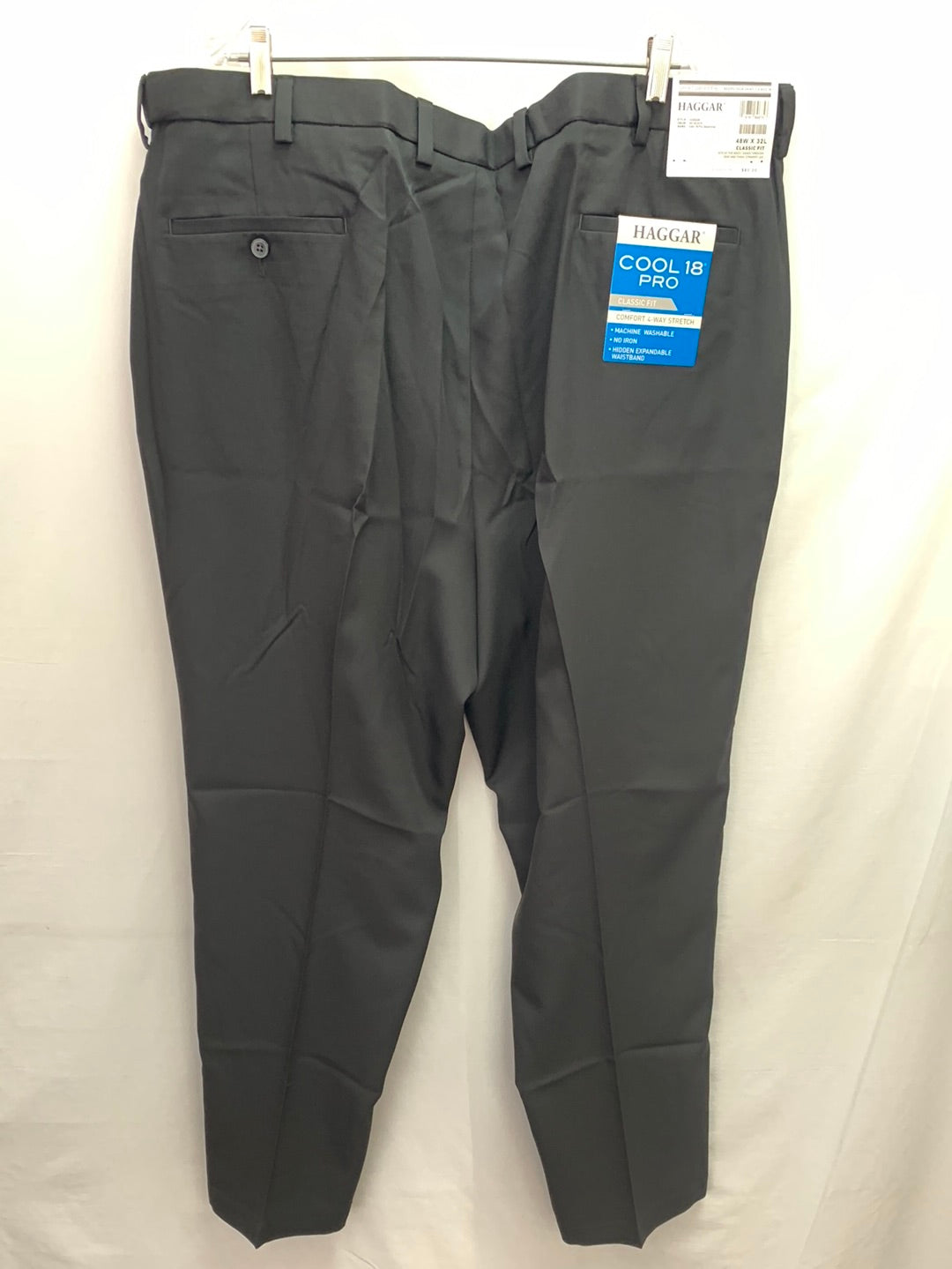 NWT - HAGGAR black Cool 18 Pro Flat Front Classic Fit Golf Pants - 48x32