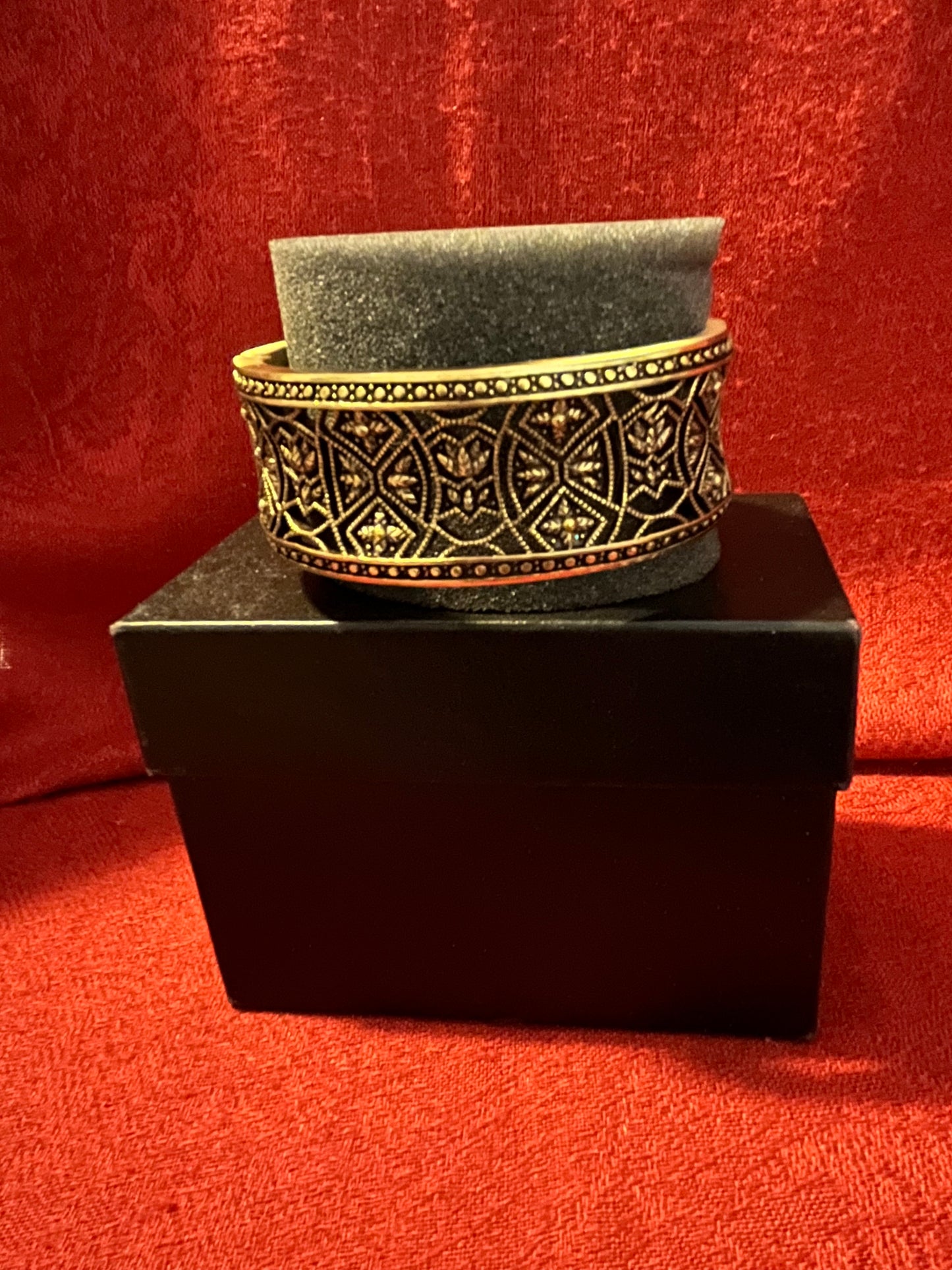 HEIDI DAUS Multi-Colored Crystal BYZANTINE BEAUTY Bronze Hinged Bangle Bracelet