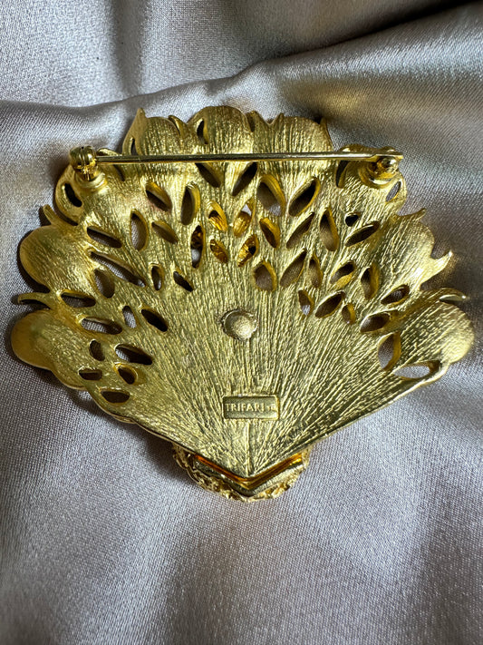 Rare TRIFARI gold blue green purple Jewels of India Cabochon Peacock Brooch