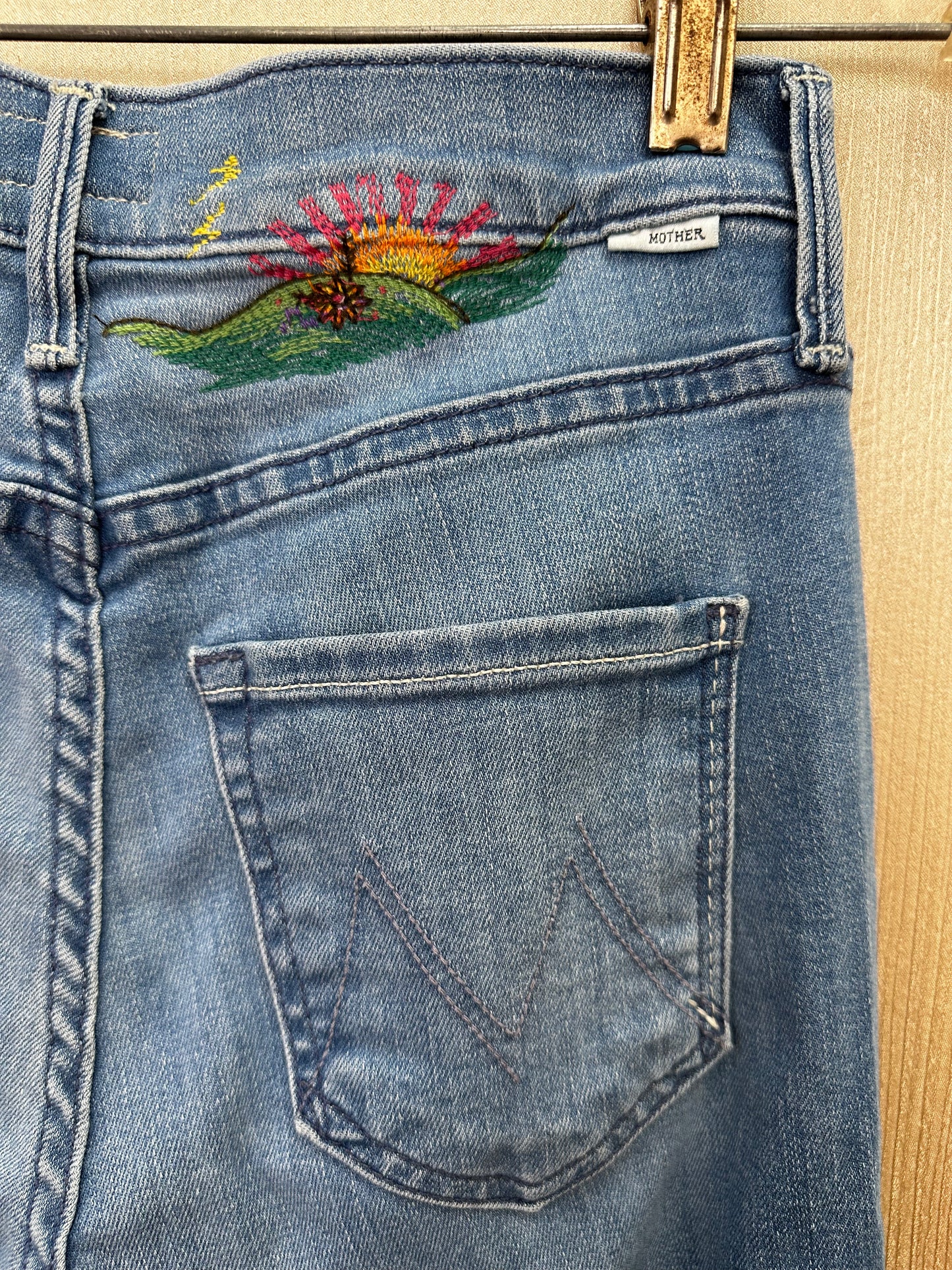 MOTHER Wet My Pants Cherry Picking Embroidered Mid Rise Dazzler Ankle Jeans - 24