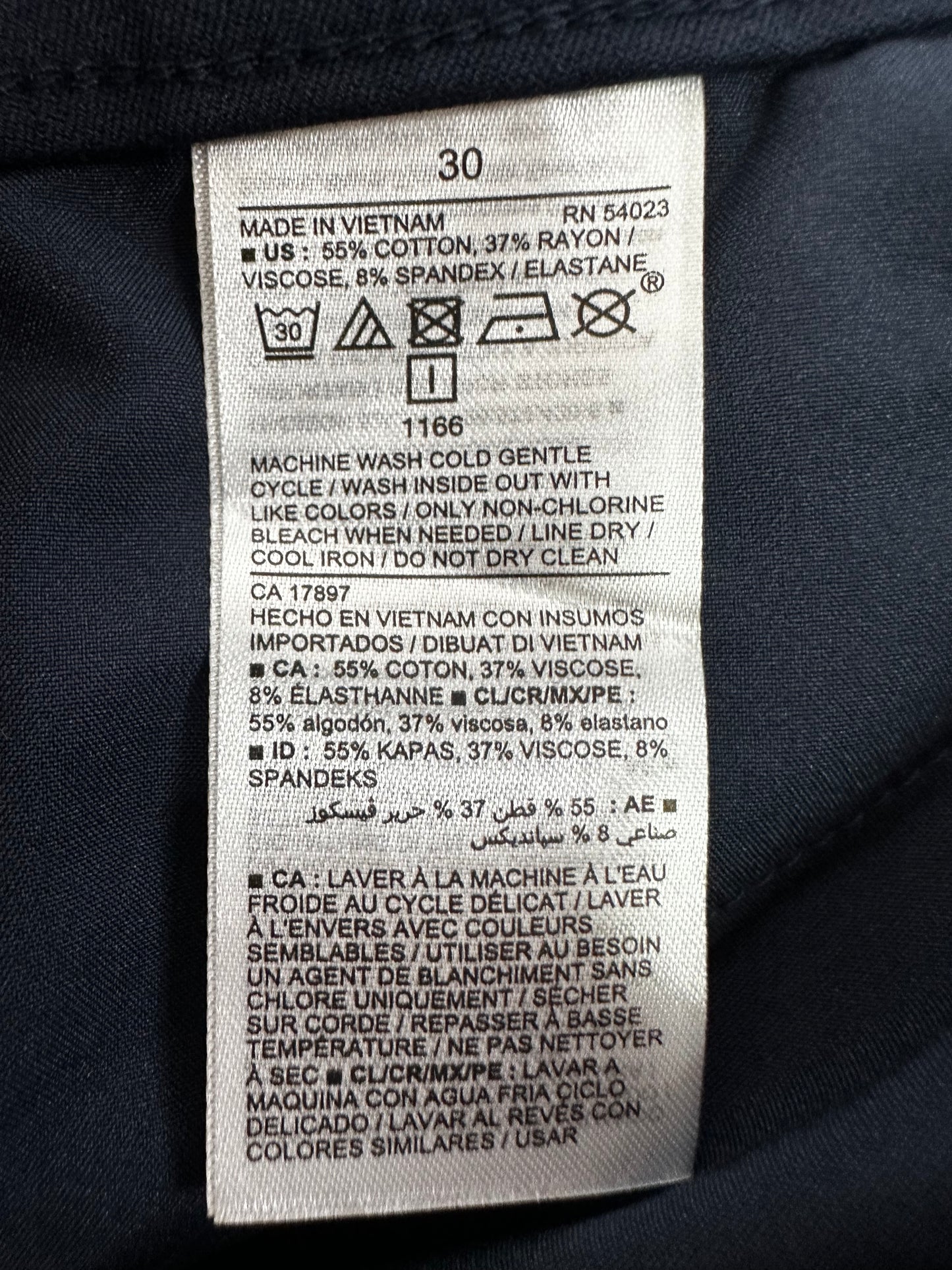 NWT - OLD NAVY navy blue Pixie High Rise Never Fade 27" Inseam Pants - 30 | 4X
