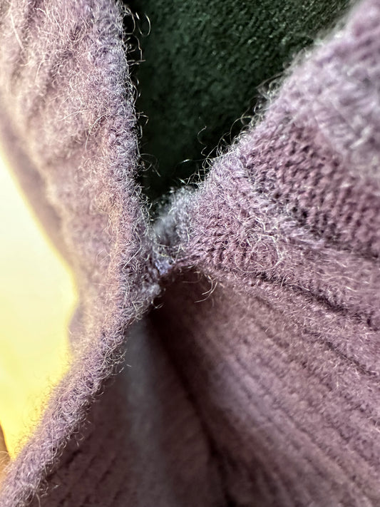 NWT - GARNET HILL purple Recycled Cashmere Drop Shoulder V-Neck Sweater - M