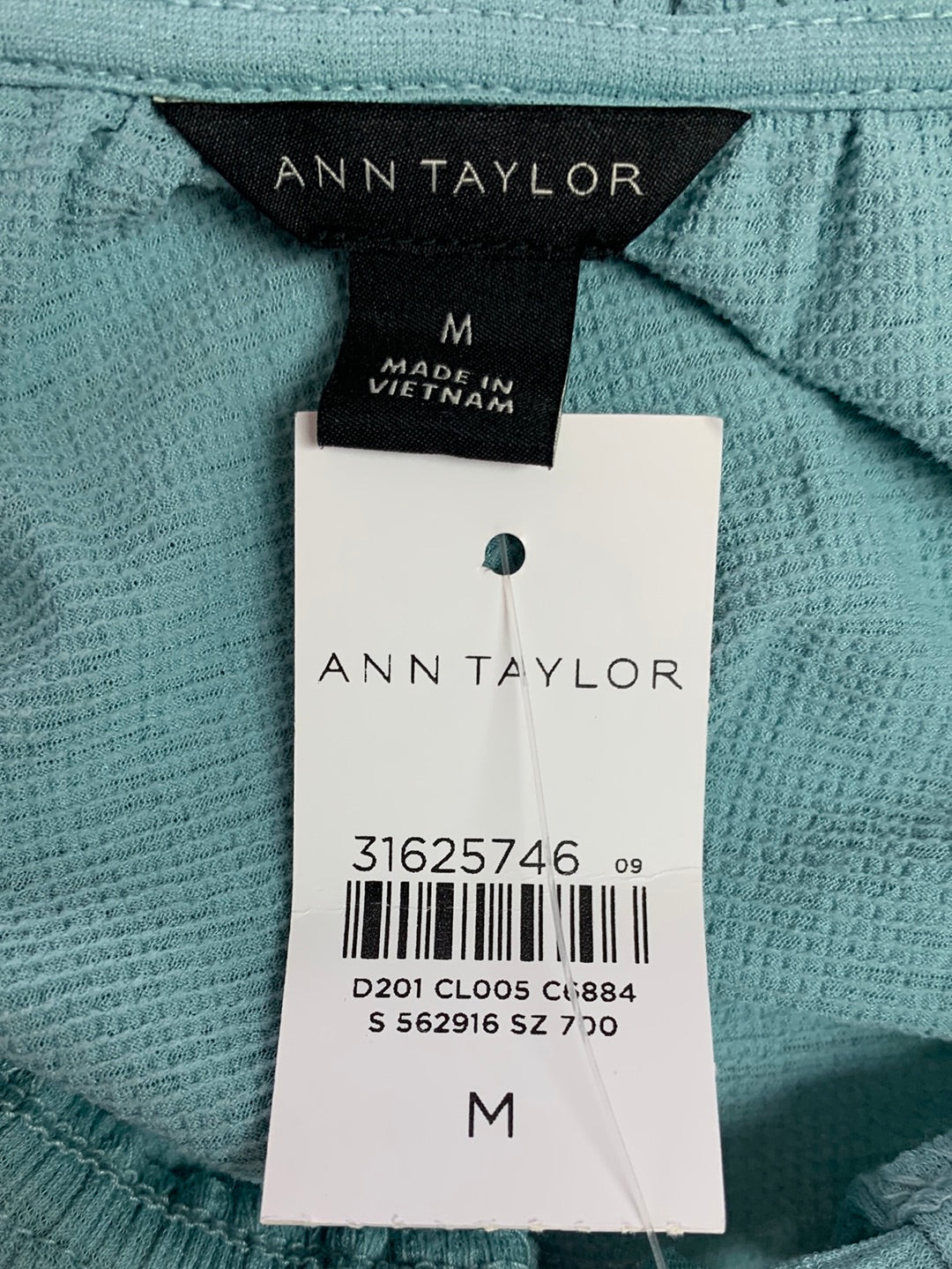 NWT - ANN TAYLOR LOFT cadet blue Puff Sleeve Smock Waist Shirt - M