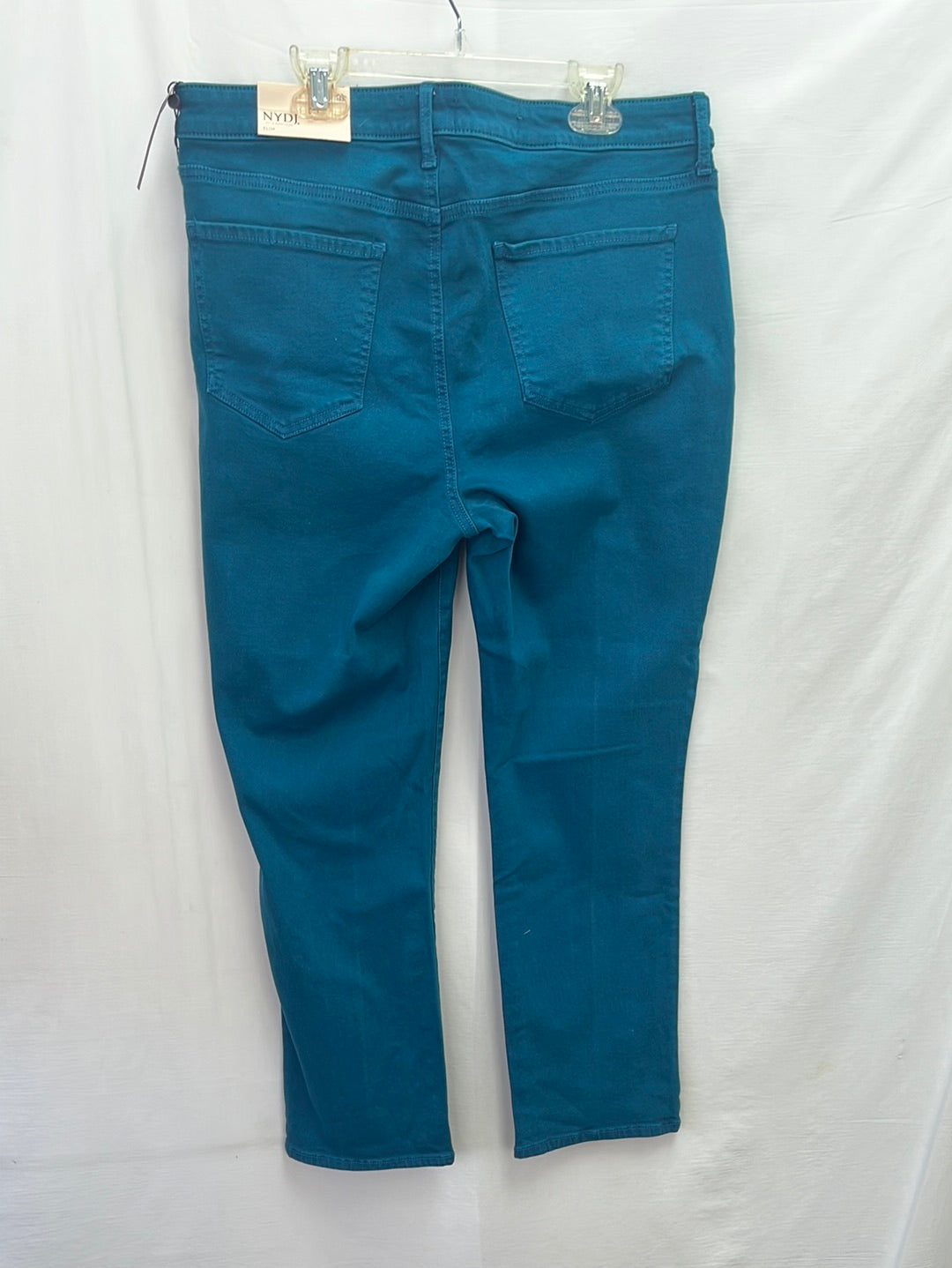 NWT -- NYDJ Blueberry "Sheri Slim" Slim Fit Jeans -- Size: 10