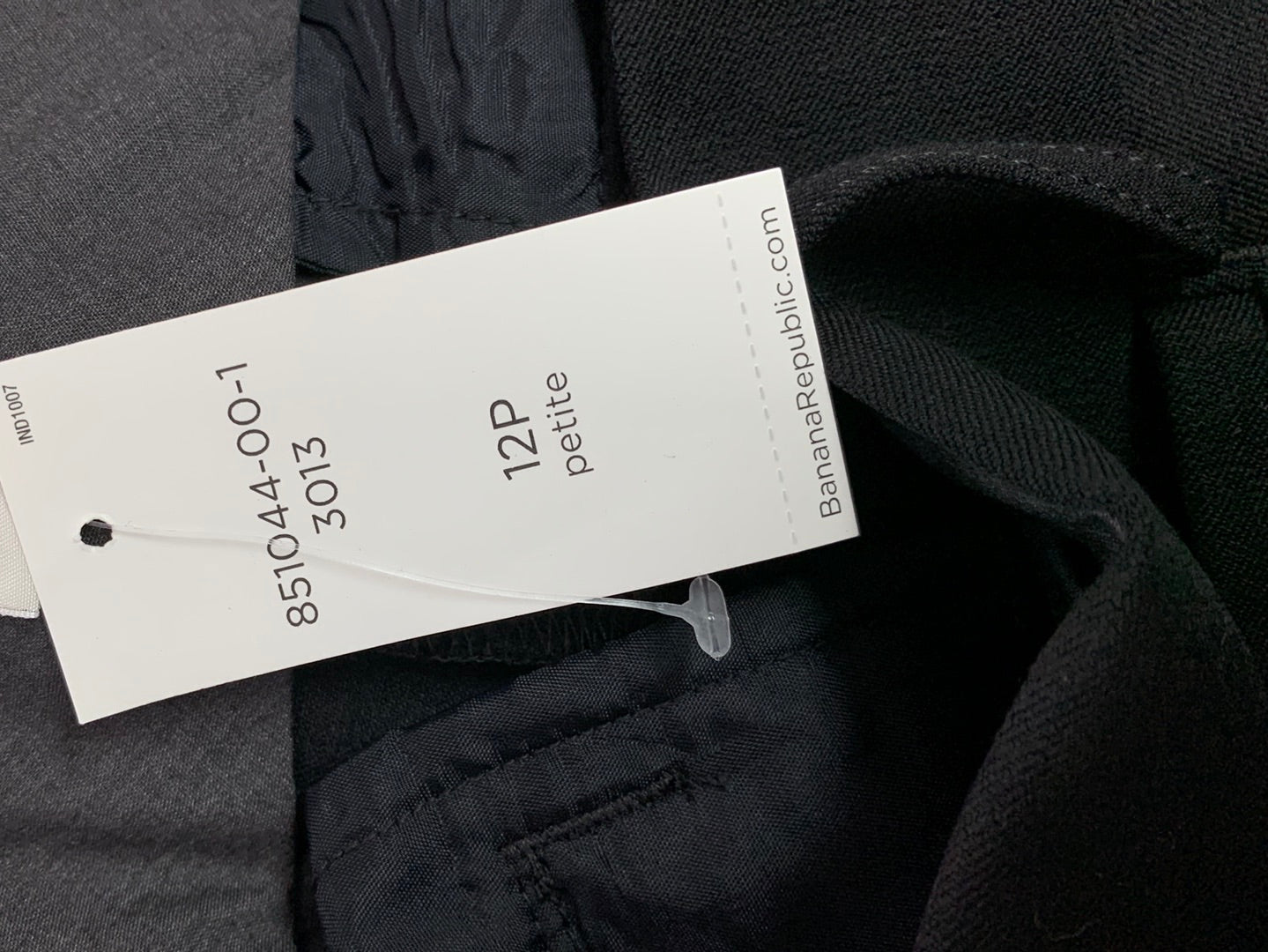 NWT - BANANA REPUBLIC black The Sloan Fit Low-Rise Stretch Pants - 12P