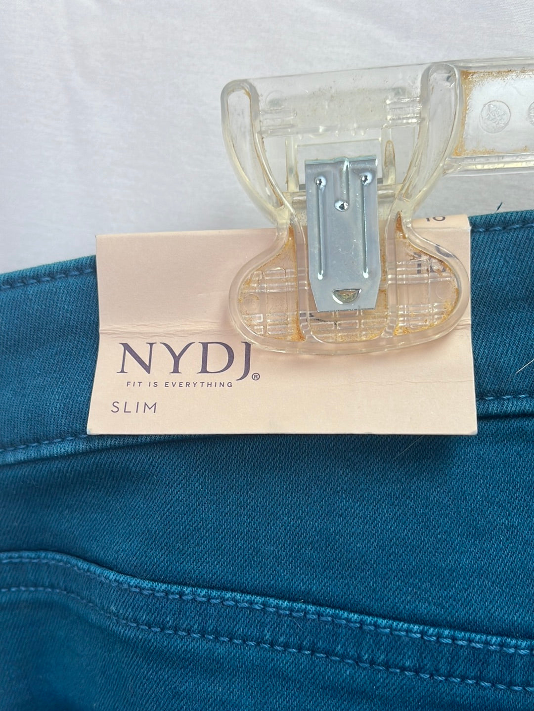 NWT -- NYDJ Blueberry "Sheri Slim" Slim Fit Jeans -- Size: 10