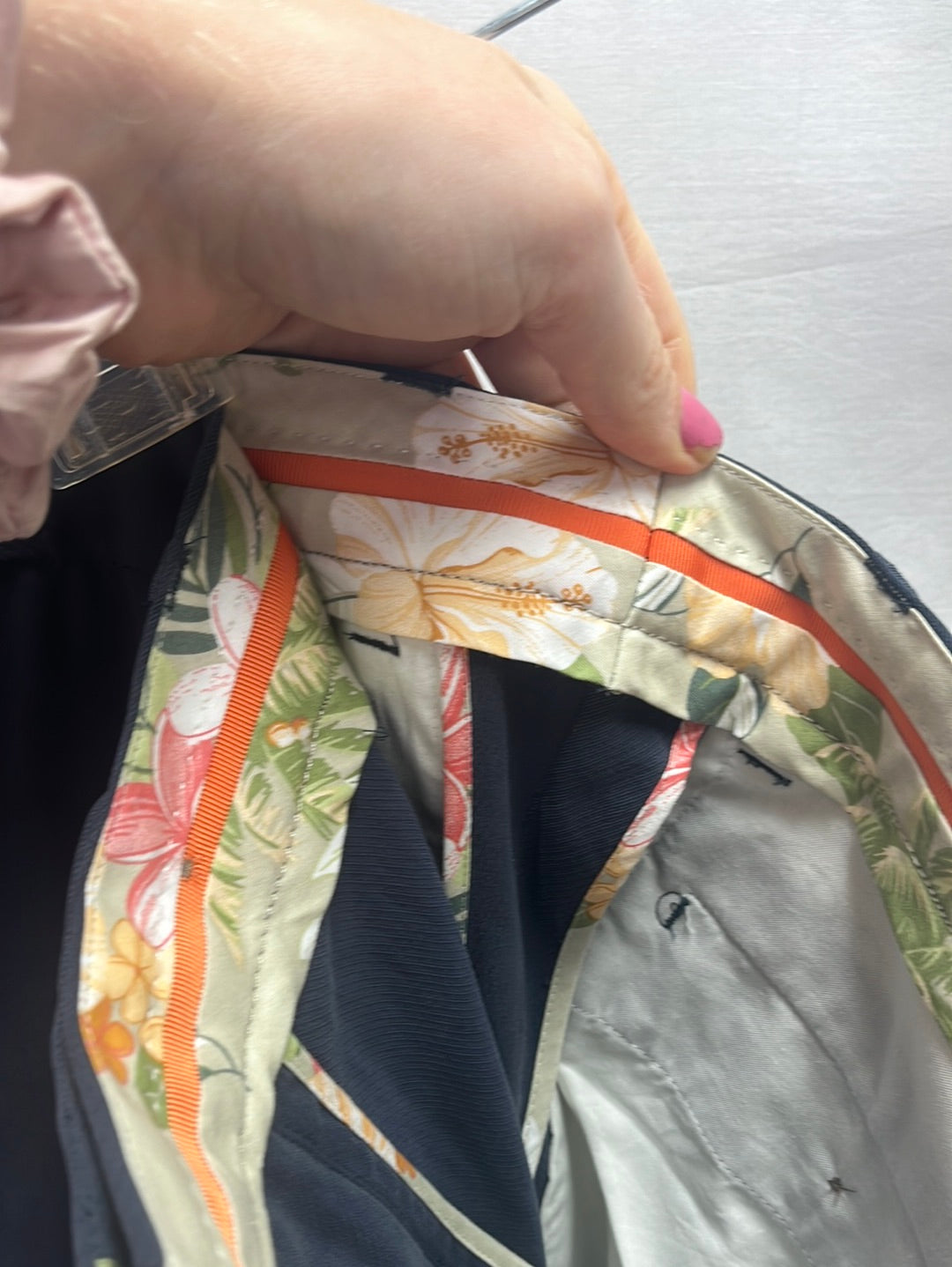 NWT - TOMMY BAHAMA St. Thomas Flat Front Gray Silk Pants - Size: 32x32