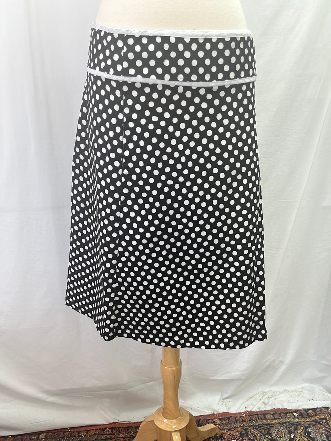 VTG -- LIZ LOGIE Navy White Polka Dots Wrap Skirt -- 12