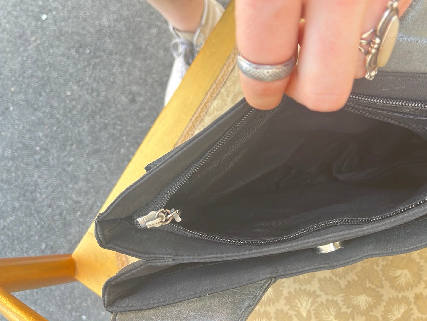 HOBO INTERNATIONAL Black Leather Crossbody Purse