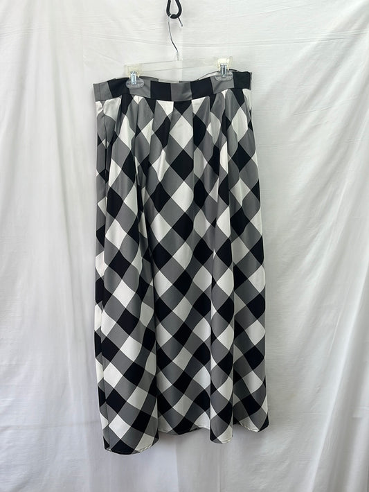 NWT - Talbots Black White Checkered A-line Skirt - Size: 12P