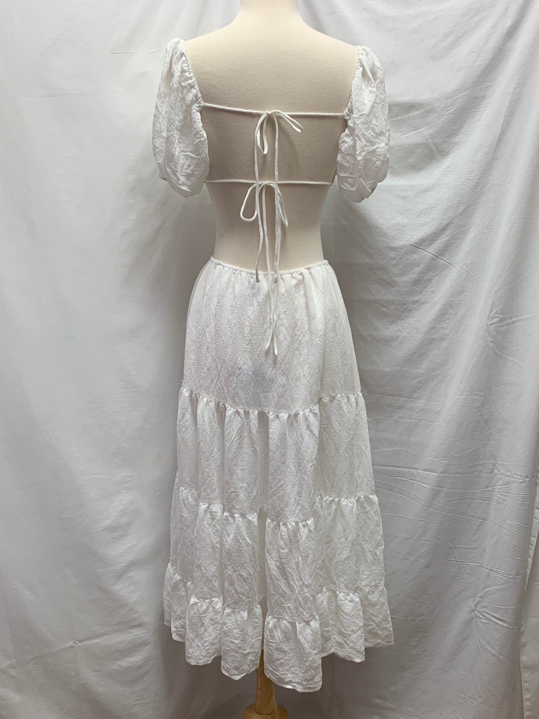 NWT - PRINCESS POLLY white Danica Puff Sleeves Midi Dress - 6
