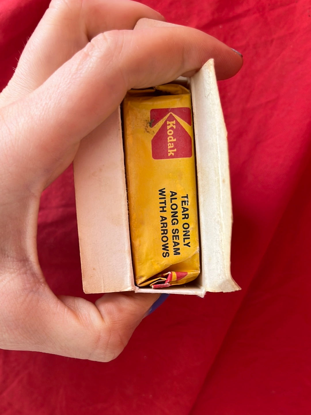 VTG/NIP -- KODAK Kodachrome 40 Color Movie Film -- Expired Jan 1976