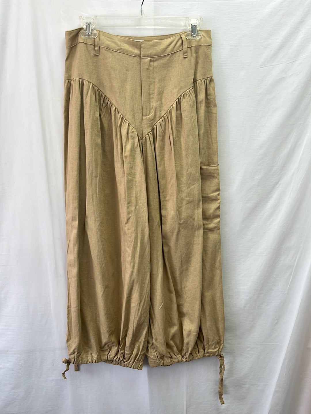 NWT -- NOEL Canvas Harem Pants -- Size: 6