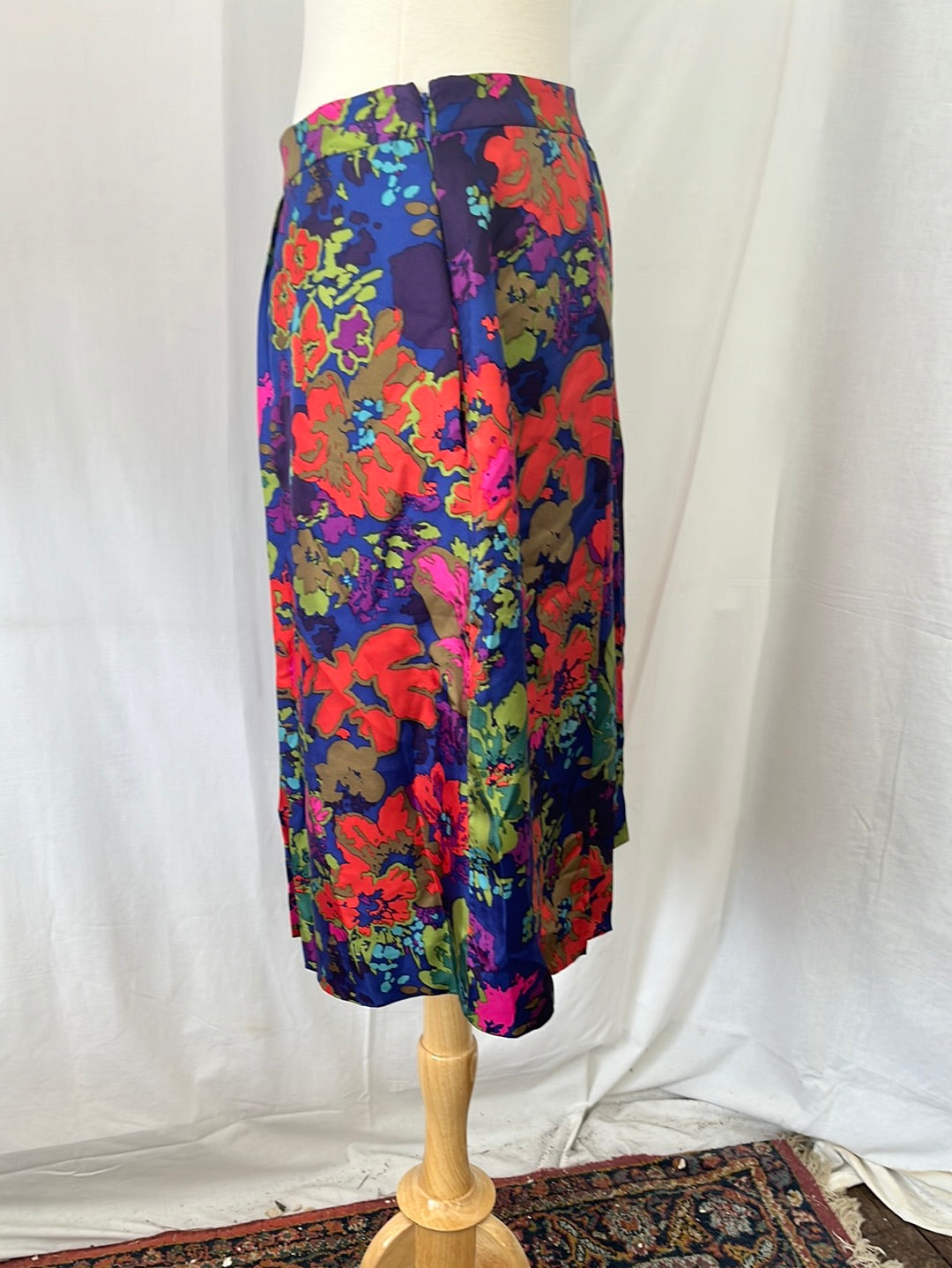 J. CREW Psychedelic Floral Print Silk Pleated A-Line Skirt -- 8