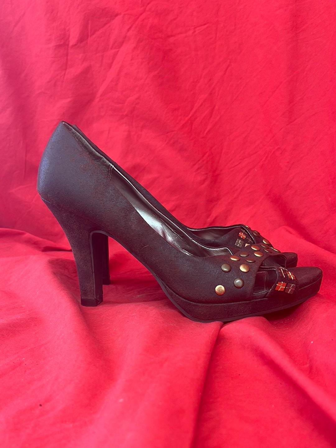 NWT -- L.E.I. Brown Leather Open-Toed Heels -- Size 9.5 US