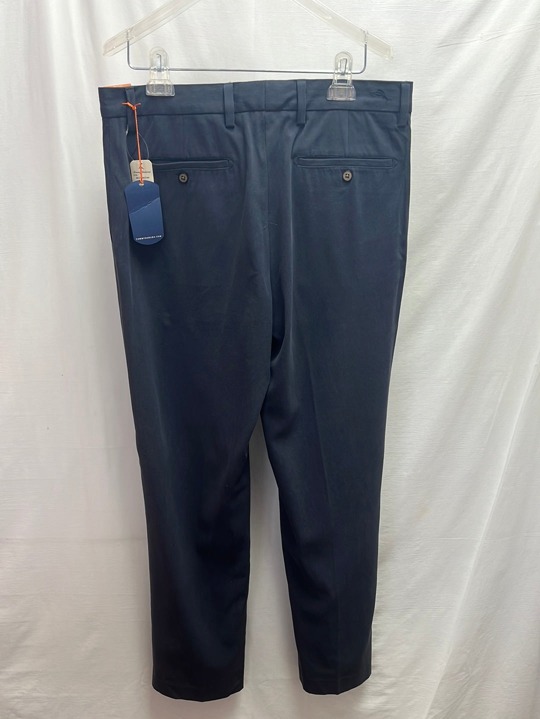 NWT - TOMMY BAHAMA St. Thomas Flat Front Gray Silk Pants - Size: 32x32
