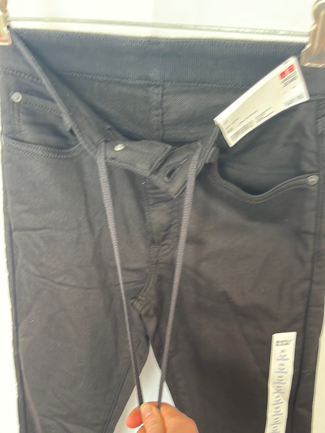NWT -- Uniqlo EZY Black Stretch Jeans -- XS