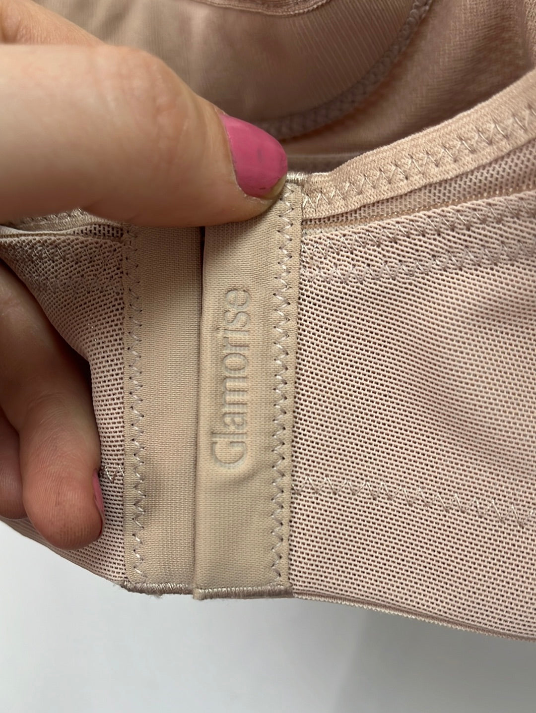 NIP -- GLAMORISE SPORT Nude Wire-Free Bra -- Size 42 C