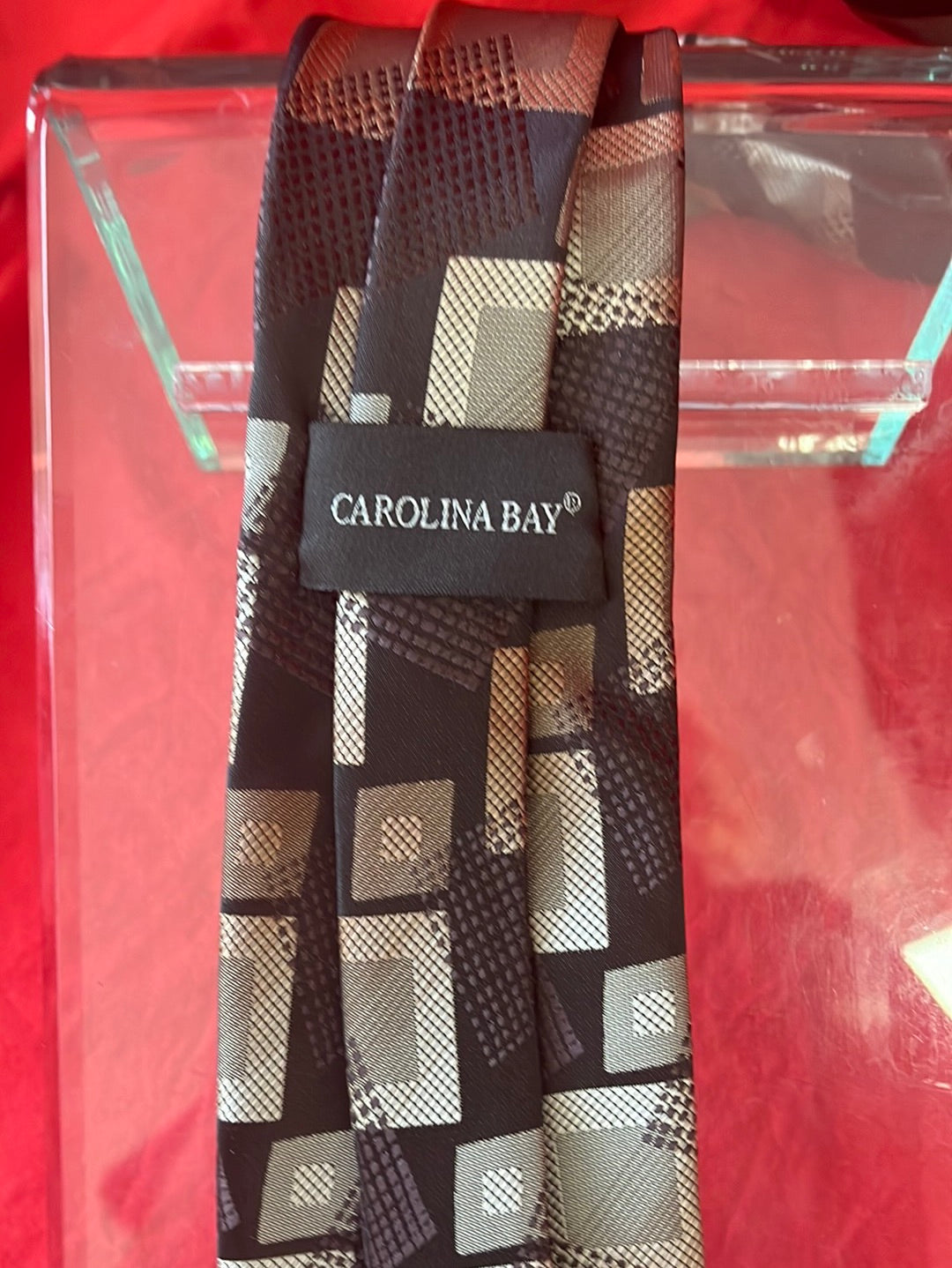 NIP -- CAROLINA BAY Brown Geometric Print Tie