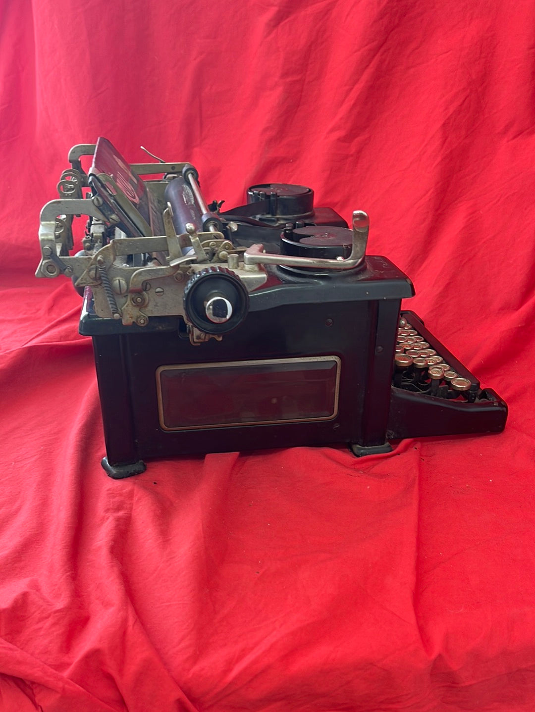 ANTIQUE -- 1927 ROYAL 10 Desk Typewriter -- WORKING CONDITION