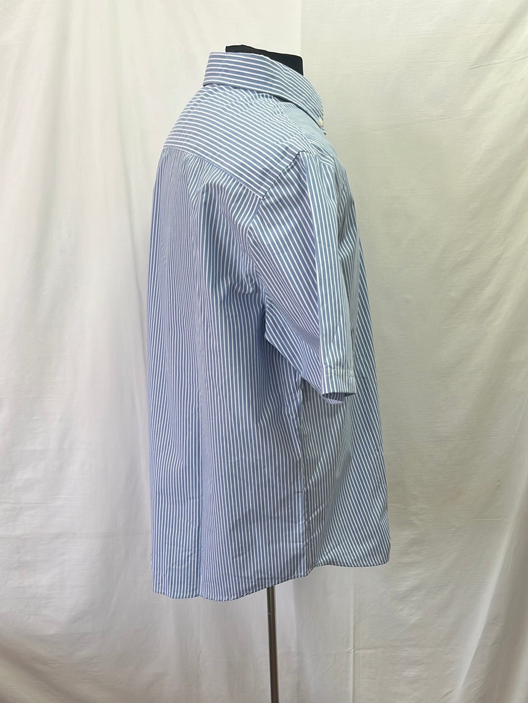NWT - CROFT & BARROW Blue Stripe Easy Care Short-Sleeve Shirt - L
