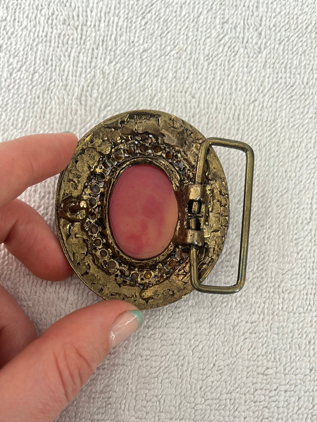 VTG -- Handmade Unmarked Brass Carnelian Cameo Belt Buckle with Amber Inlays