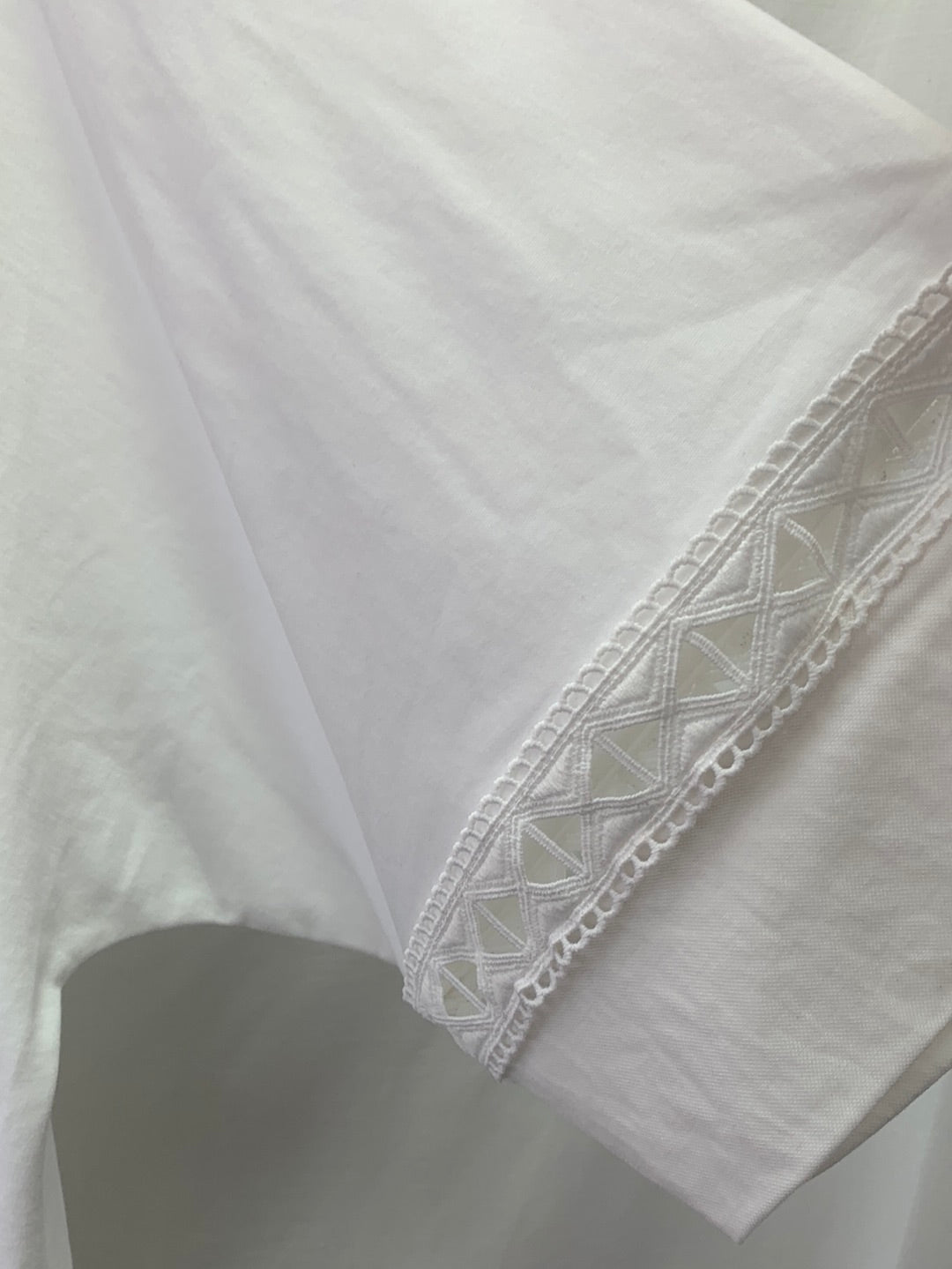 NWT - CHICO'S alabaster white Lace Trim 1/2 Sleeve Knit Top - 3 (XL 16/18)