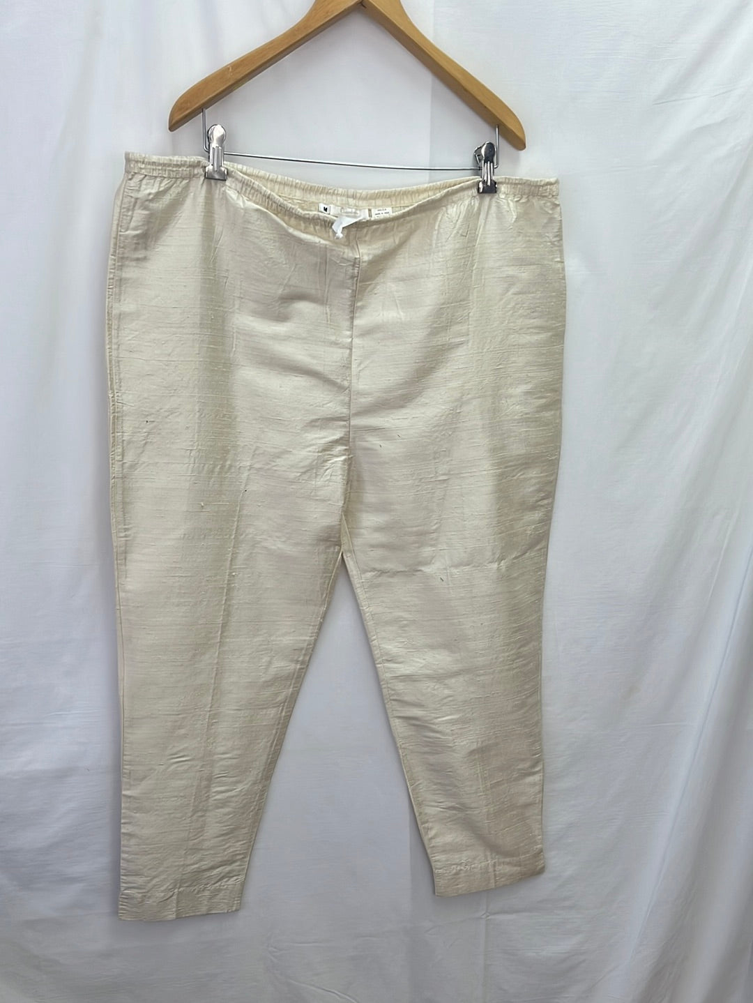 VTG -- CHAMBERS Crème Ivory Silk Drawstring Pants -- Medium