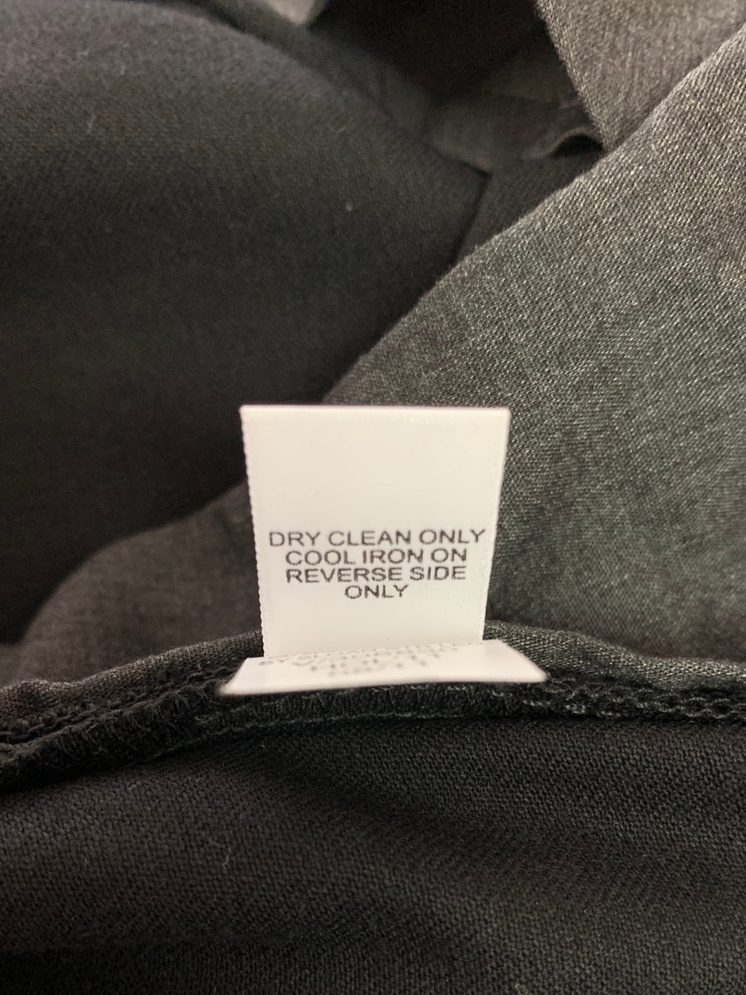 NWT - BANANA REPUBLIC black The Sloan Fit Low-Rise Stretch Pants - 12P