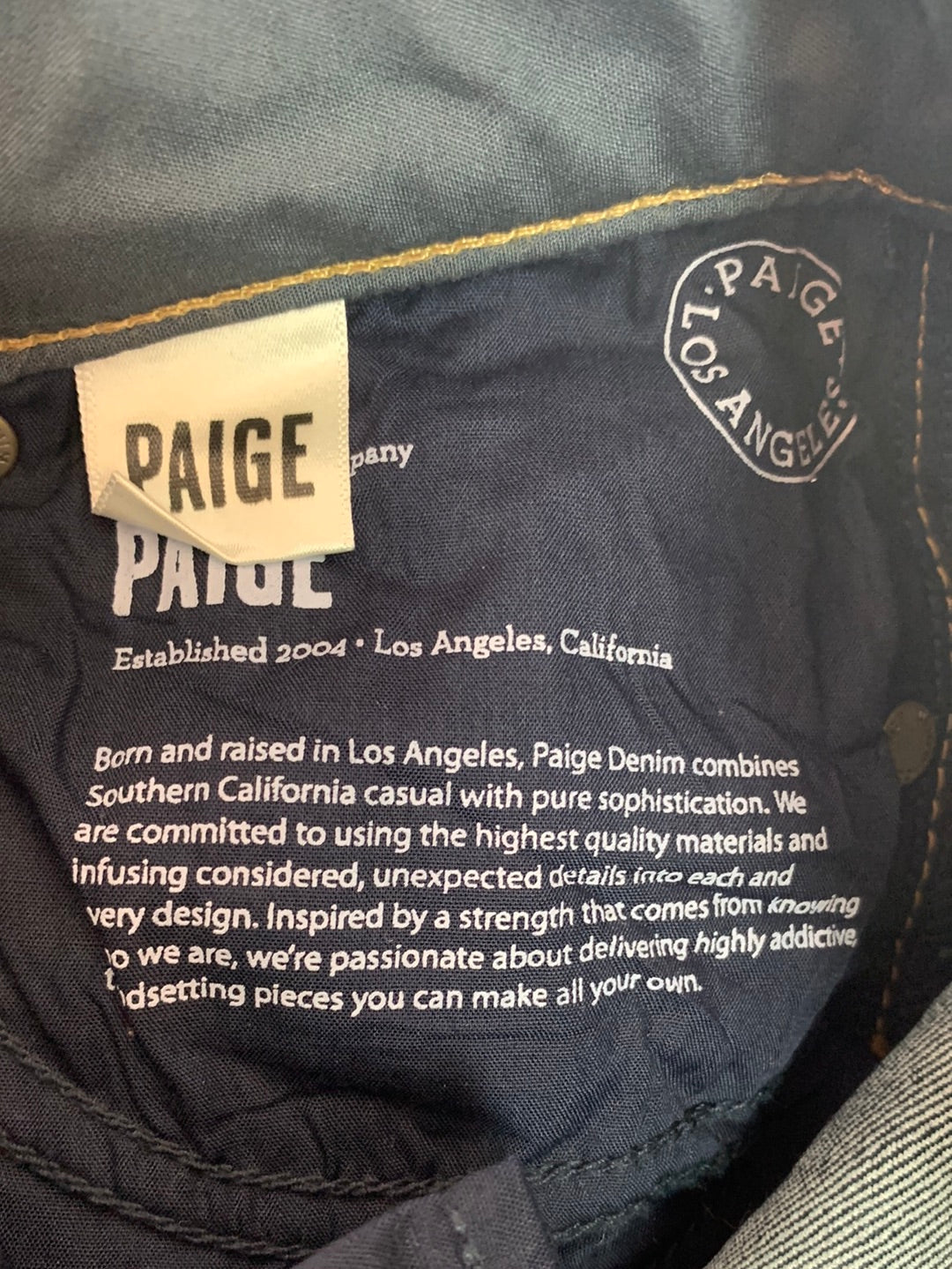 NWT - PAIGE stream dark wash Hidden Hills High Rise Boot Cut Jeans - 27