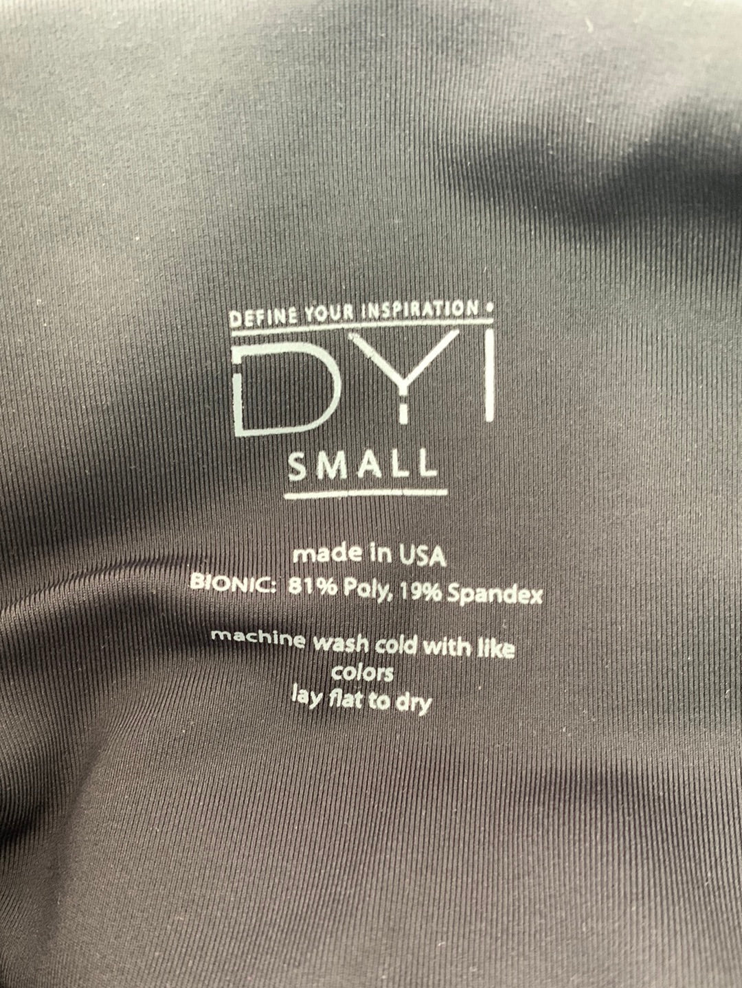 NWT - DYI / DEFINE YOUR INSPIRATION black snake print Tight / Leggings - Small