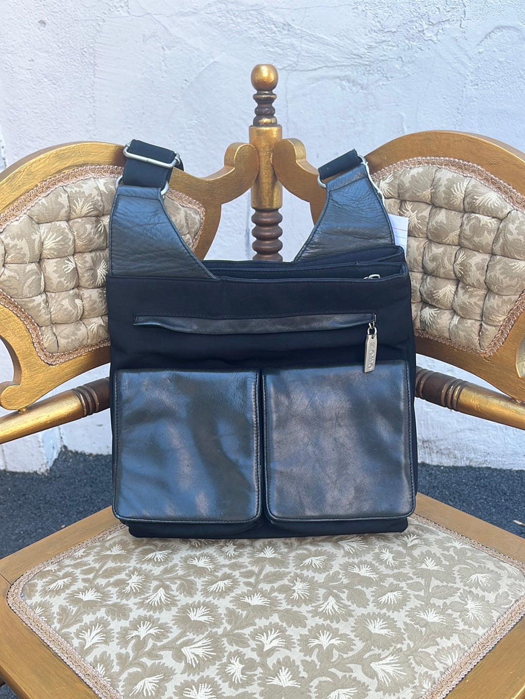 HOBO INTERNATIONAL Black Leather Crossbody Purse