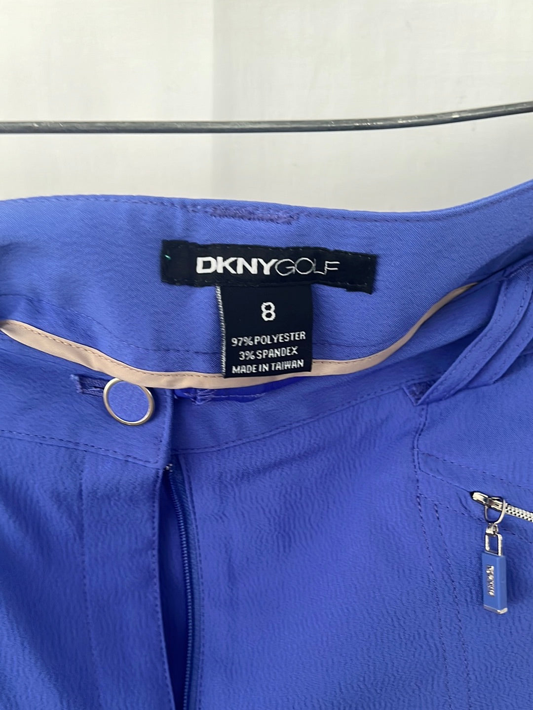 NWT -- DKNY Golf Blue Capri Pants -- 8
