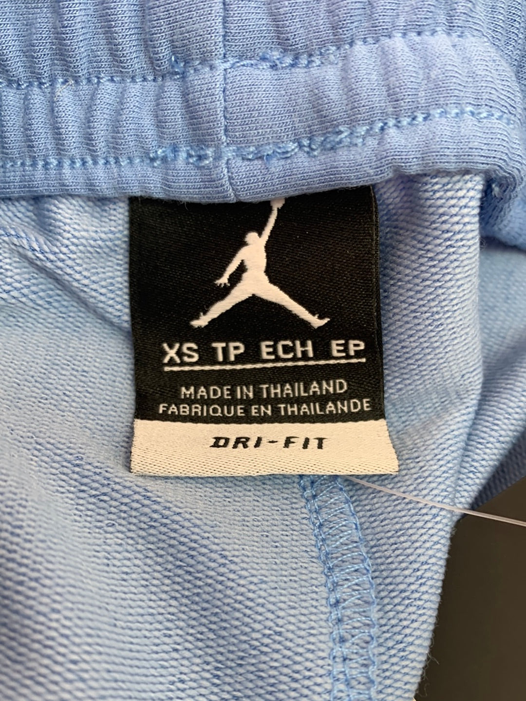 NWT - JORDAN blue UNC Tar Heels Dri-Fit Long Shorts - XS