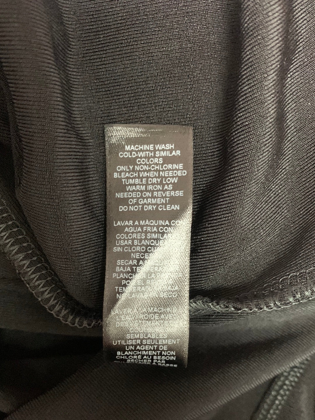 NWT - TRAVELERS CHICO'S black Essentials Scoop Neck Tank - 1 (8/10 M)