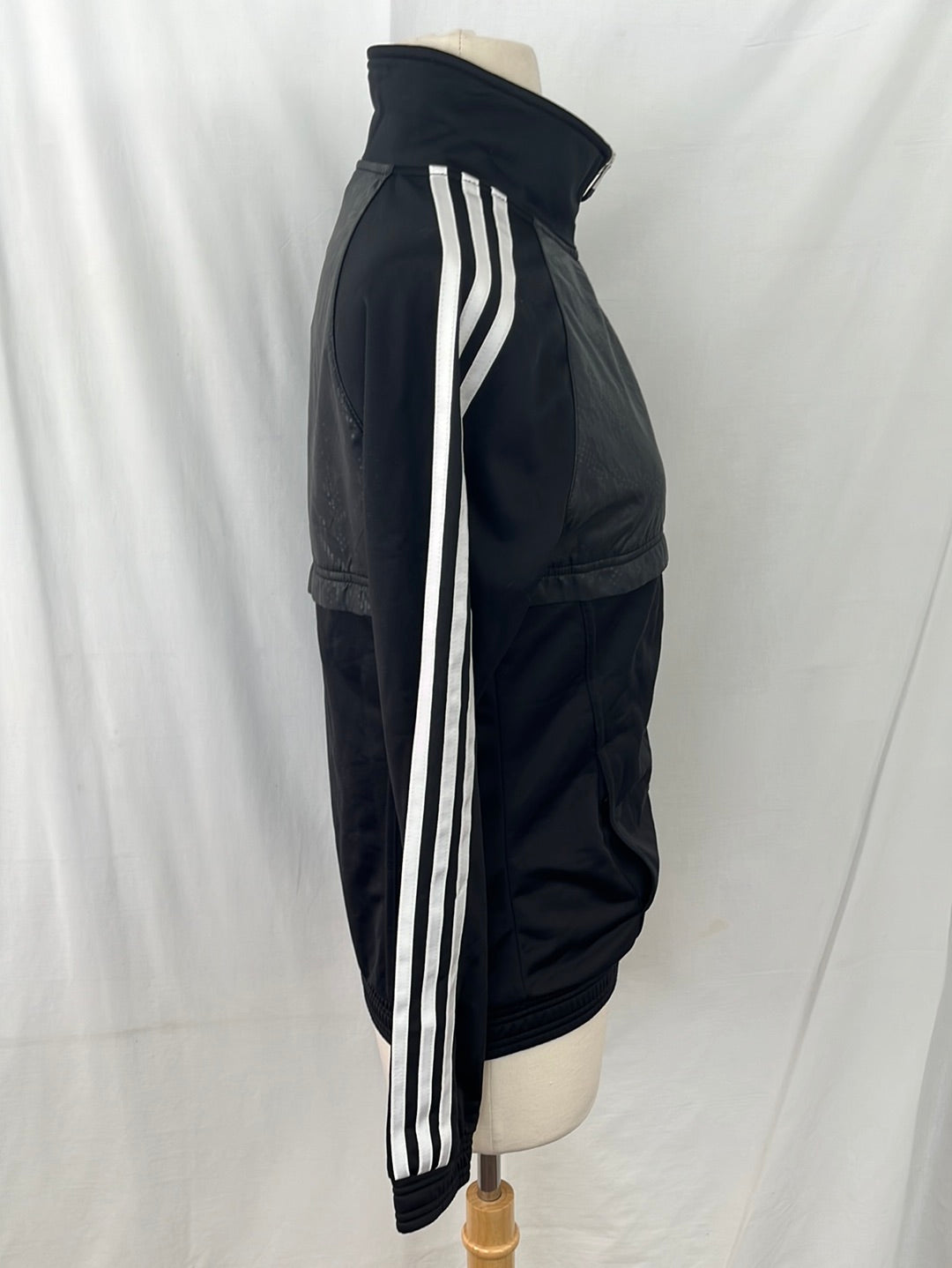 VTG / NWT -- 2011 Adidas black Clima Knit Regular Fit Jacket -- S