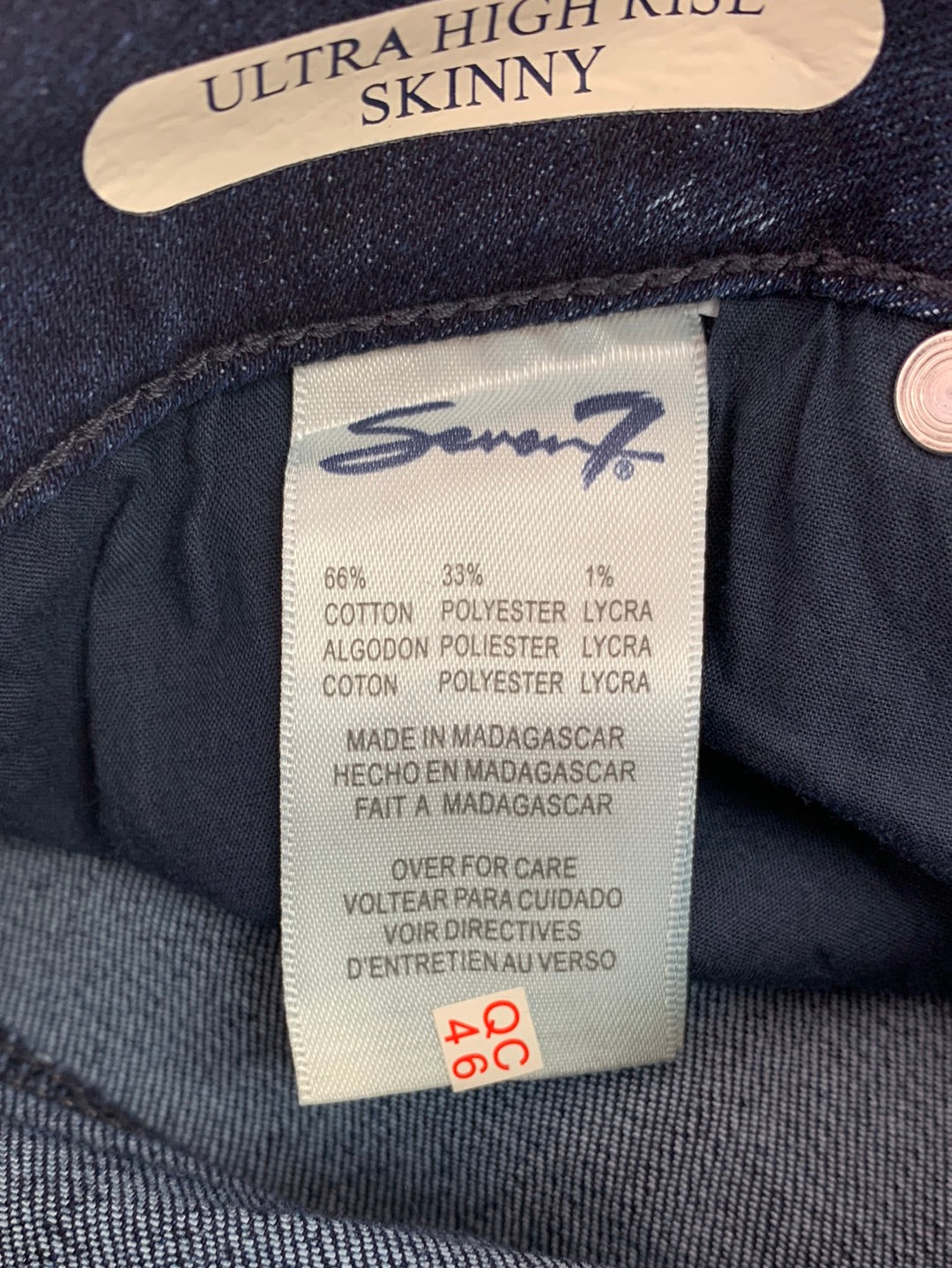 NWT - SEVEN7 dark wash Ultra High Rise Skinny Jeans - Size 10