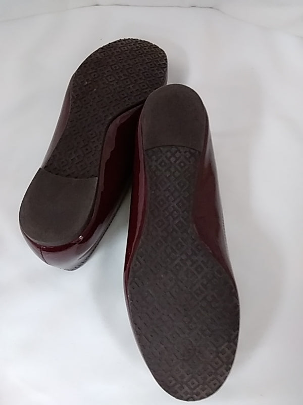 TORY BURCH Mahogany Reva Patent Leather Ballet Flats w/ Gold Medallion Logo - Size 8.5