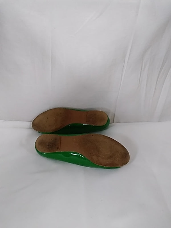KATE SPADE Women's Green Patent Leather Flats with Gold Floral Embellishment - Size 6.5